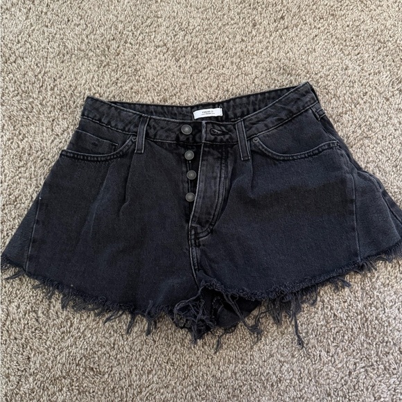 Forever 21 Premium Denim Jean Shorts Size 27 Distressed Black Cut-off - Picture 1 of 4